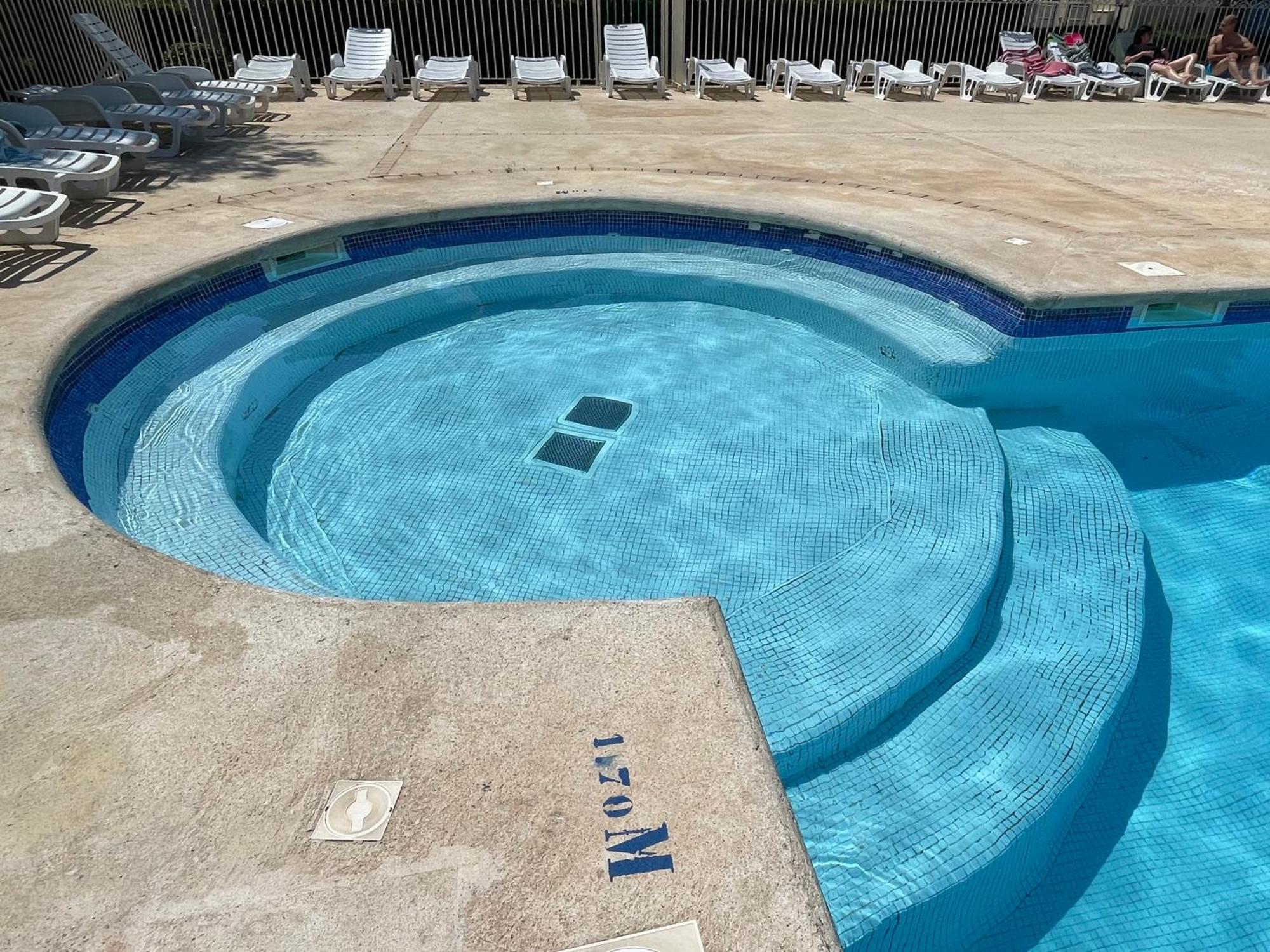 Appartement Plage Piscine Et Tennis Inclus La Londe-les-Maures Zewnętrze zdjęcie