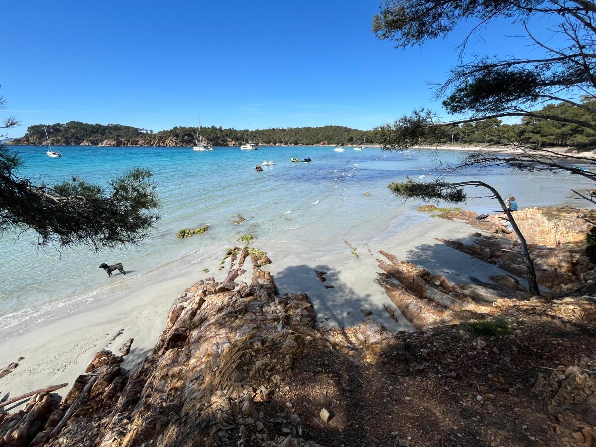 Appartement Plage Piscine Et Tennis Inclus La Londe-les-Maures Zewnętrze zdjęcie